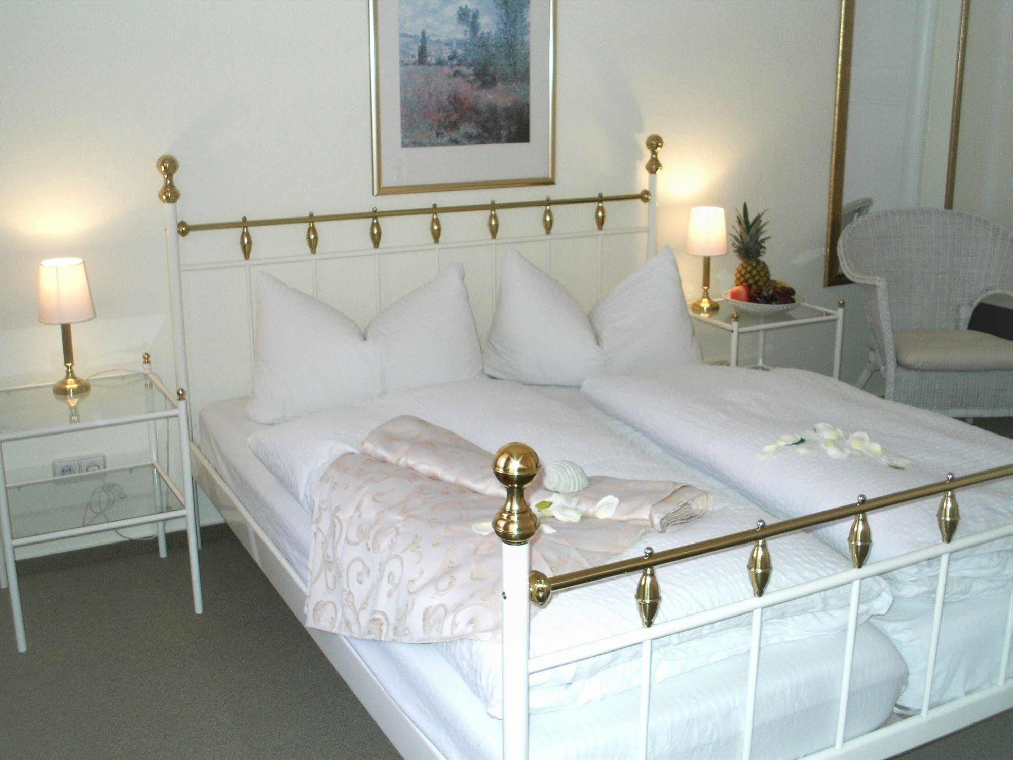 Hotel Villa Constantia Radebeul Kültér fotó